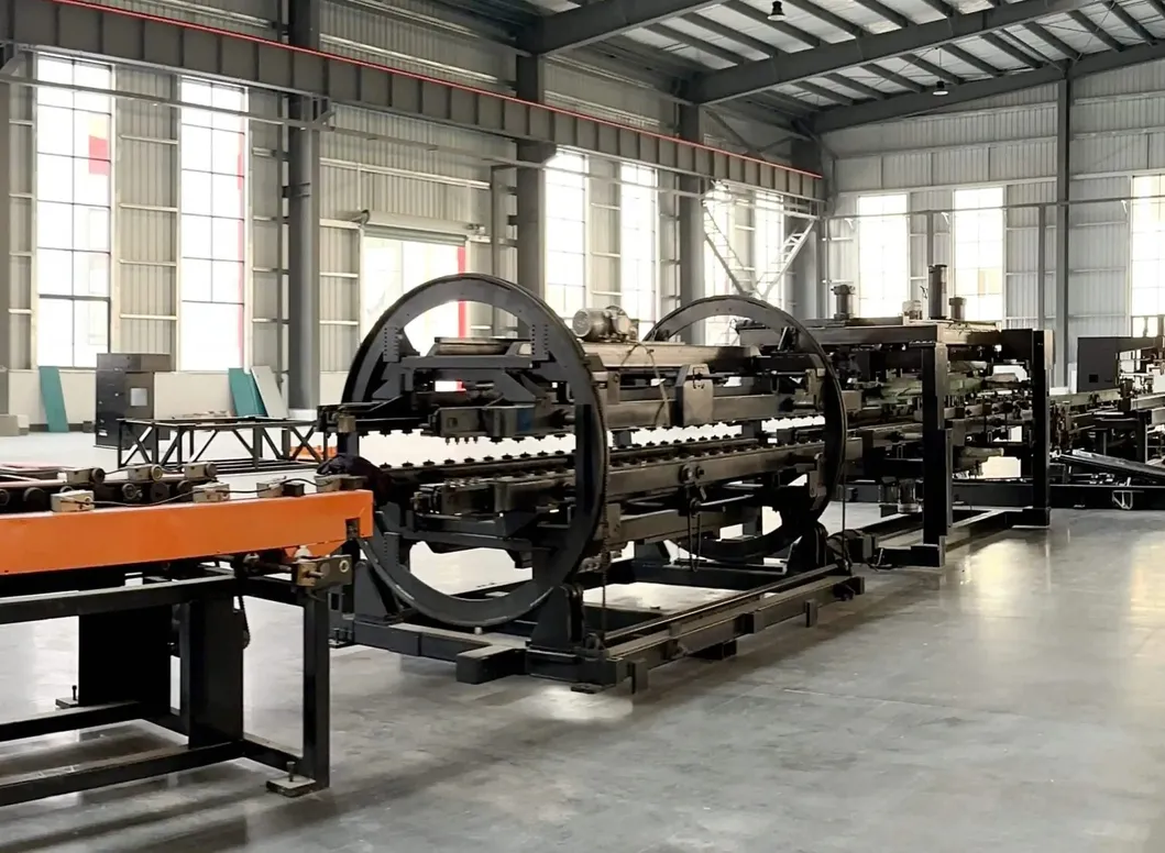 Pendinginan dinding sirip bergelombang Transformator distribusi daya Minyak terbenam Radiator sirip Otomatis Pengelasan lini produksi 2